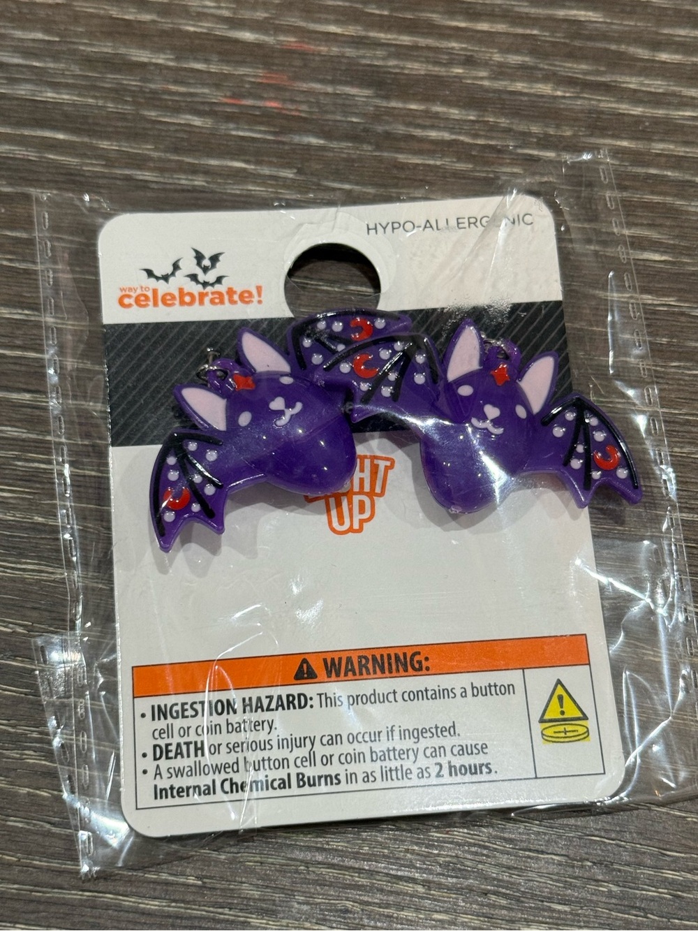 NWT Way to Celebrate it! halloween purple bat light up Earrings
